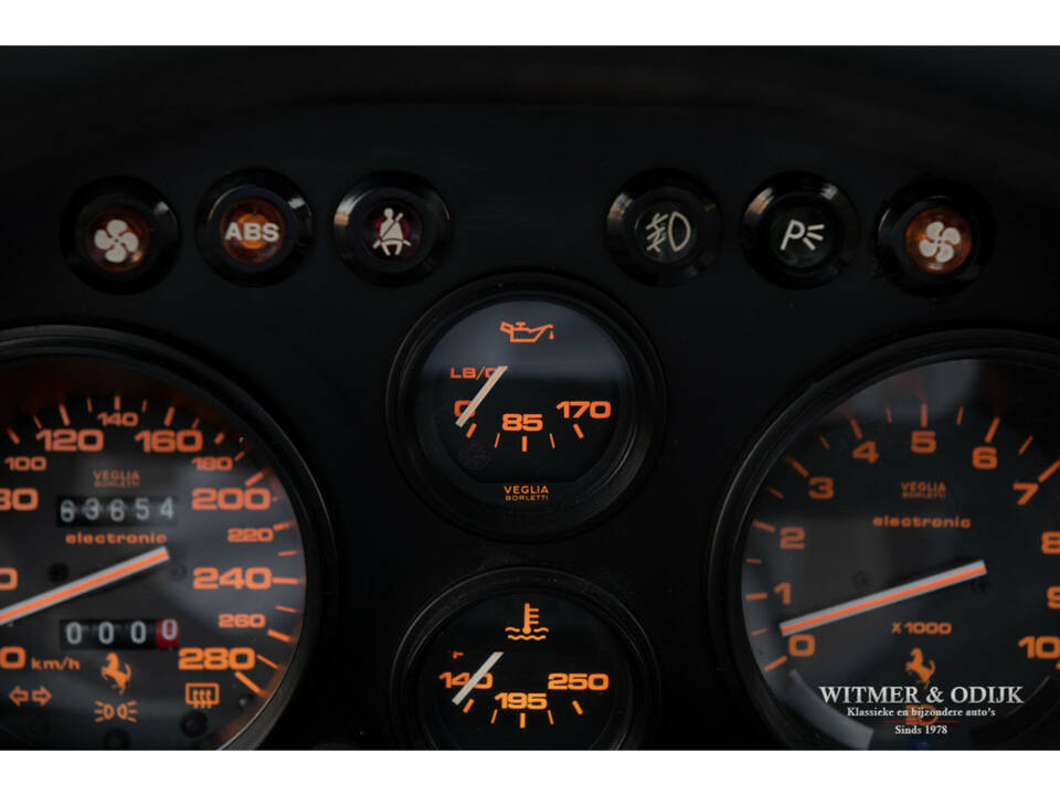 Image 37/41 de Ferrari 328 GTS (1989)