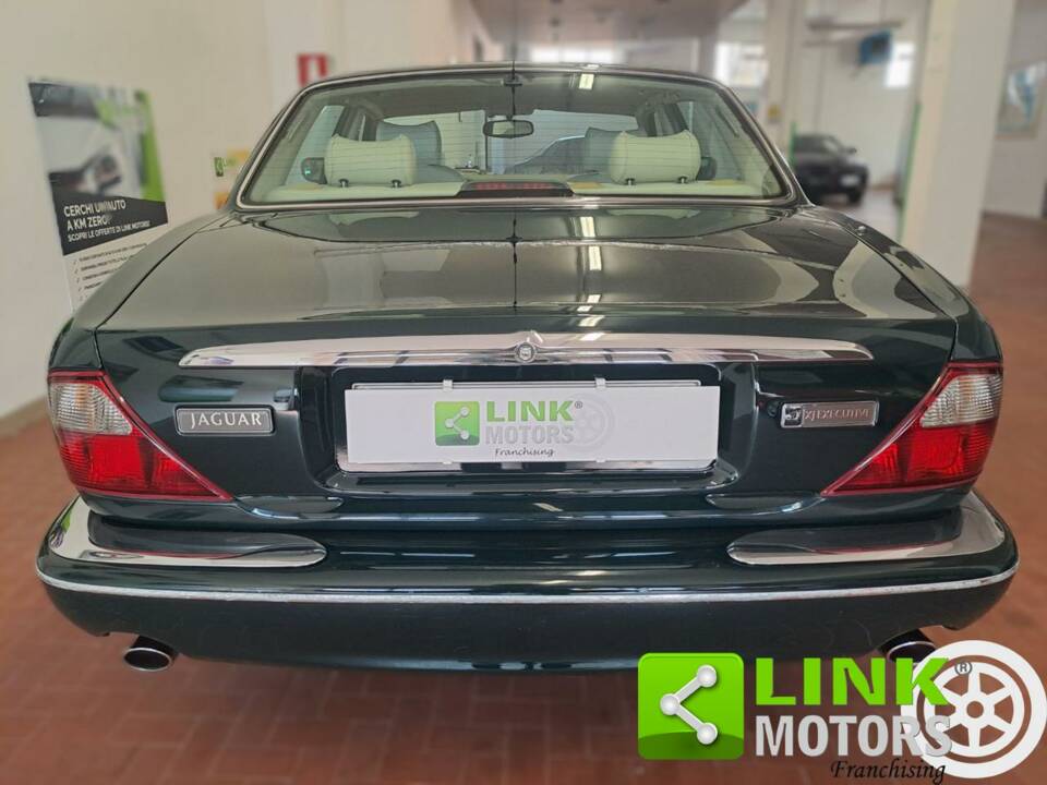 Imagen 6/10 de Jaguar XJ 8 Executive (1998)