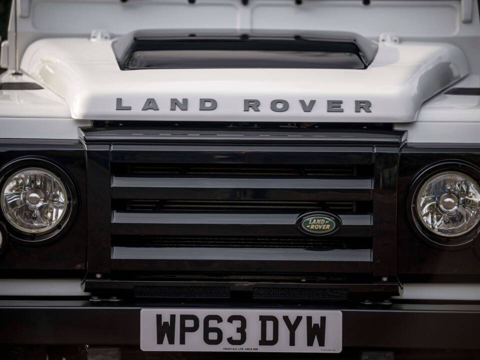 Image 7/8 de Land Rover Defender 90 (2013)