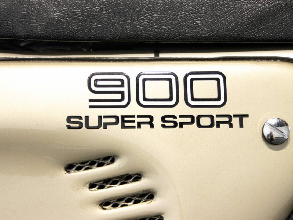 Image 44/50 of Ducati 900 SS (1977)
