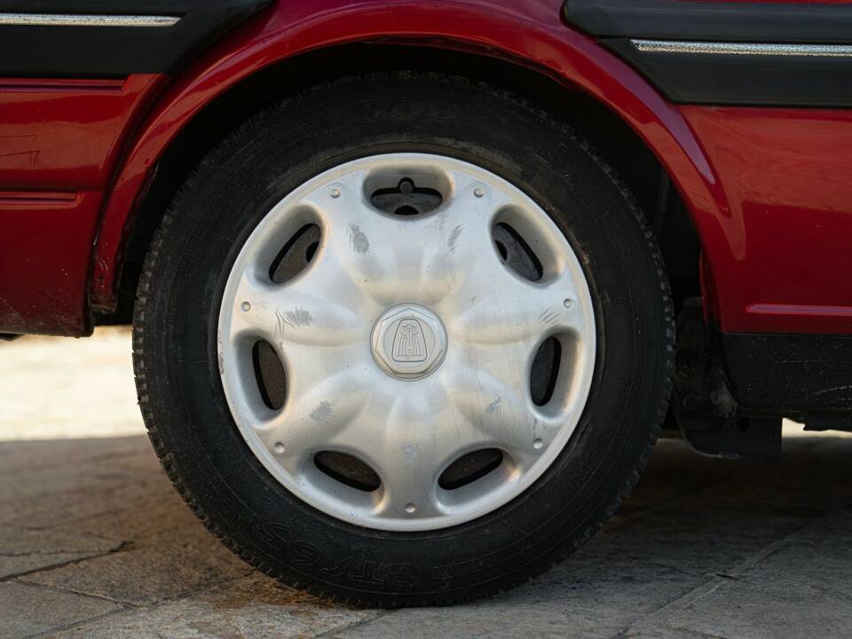 Immagine 21/50 di Rover 100 Cabriolet (1994)