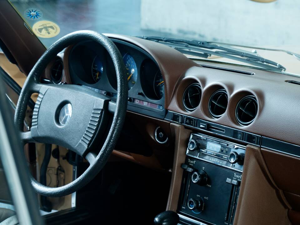 Bild 45/50 von Mercedes-Benz 450 SLC (1977)