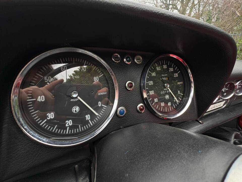 Imagen 14/32 de Alfa Romeo 1750 Spider (1970)