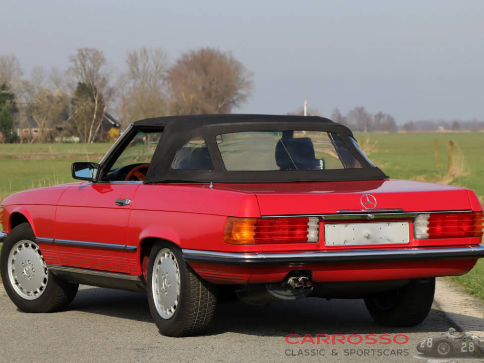 Imagen 2/41 de Mercedes-Benz 300 SL (1987)