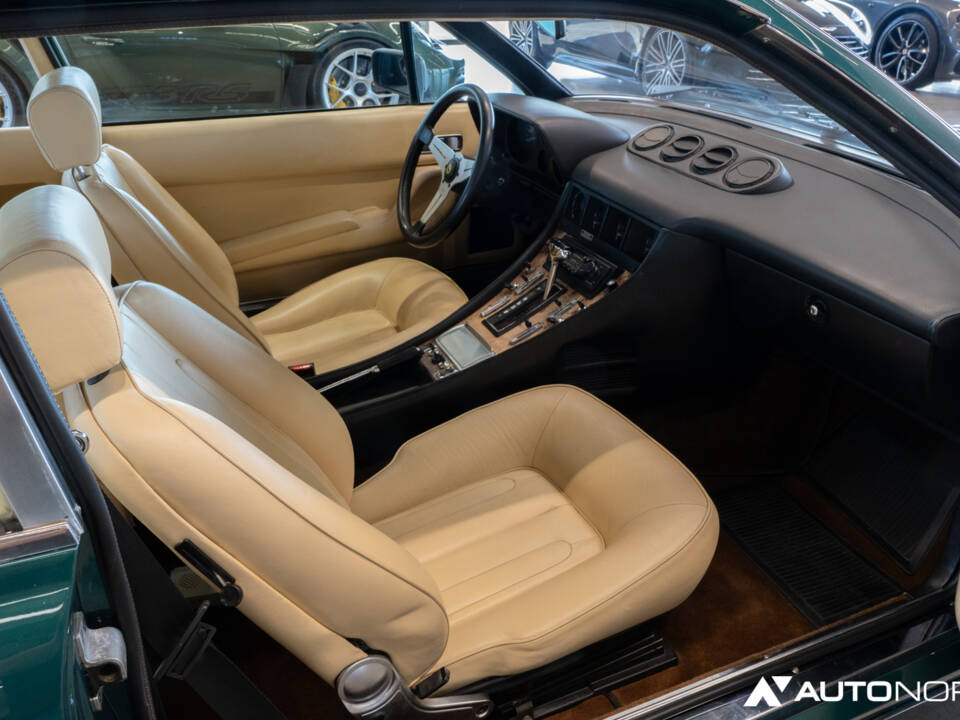 Image 45/49 of Ferrari 400i (1982)