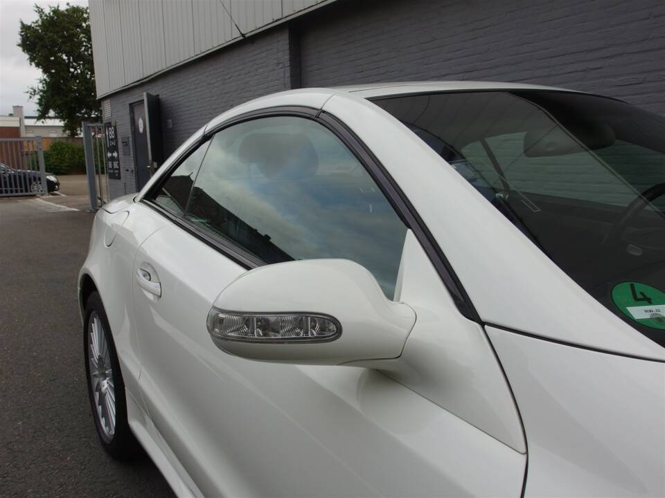Image 20/97 de Mercedes-Benz SL 55 AMG (2003)