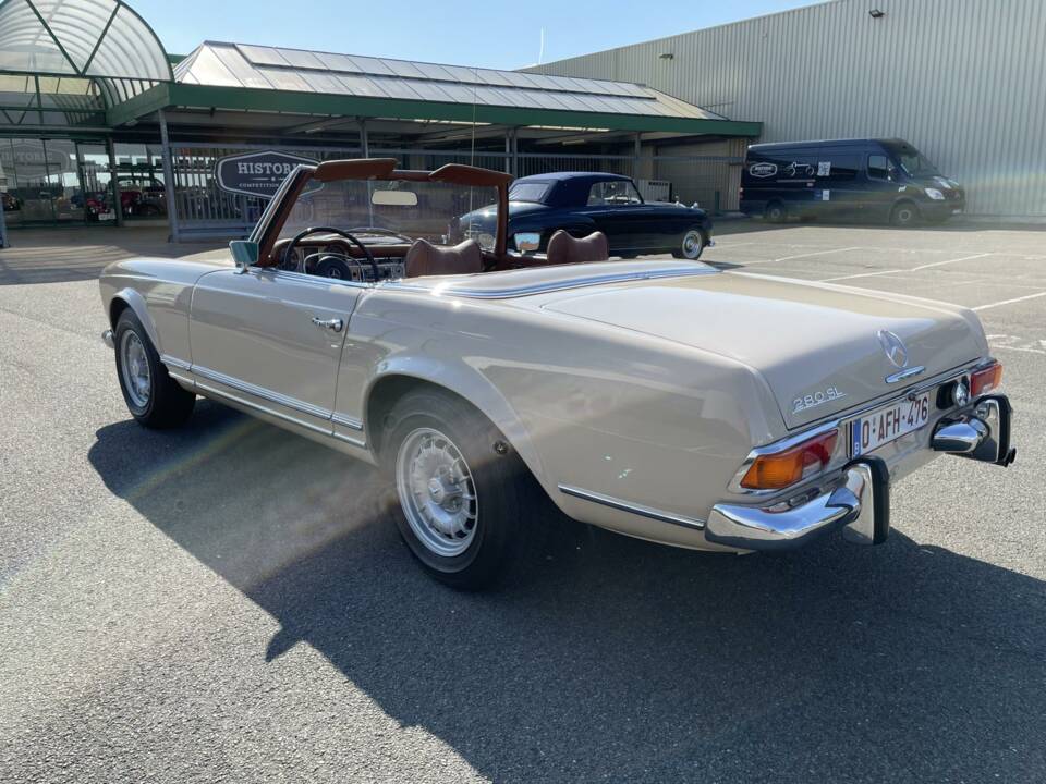 Immagine 38/50 di Mercedes-Benz 280 SL (1969)