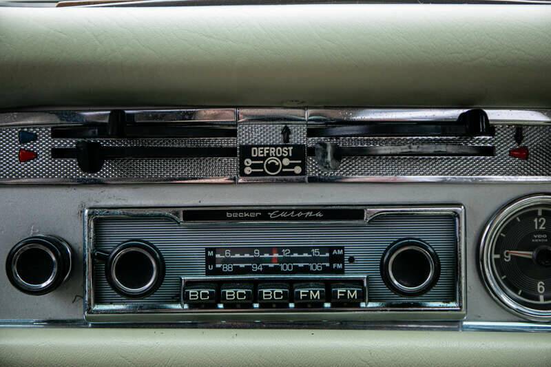 Image 13/35 of Mercedes-Benz 280 SL (1969)