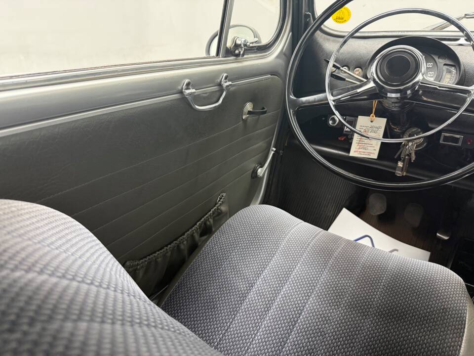 Immagine 18/20 di SEAT 600 L (1972)