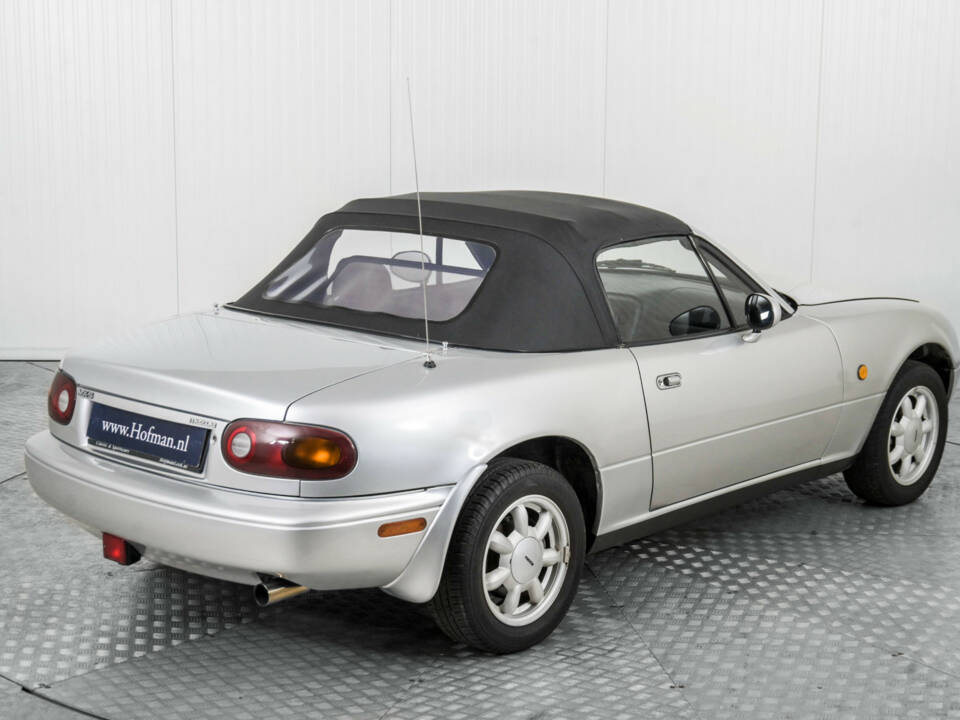 Bild 48/50 von Mazda MX-5 1.6 (1995)
