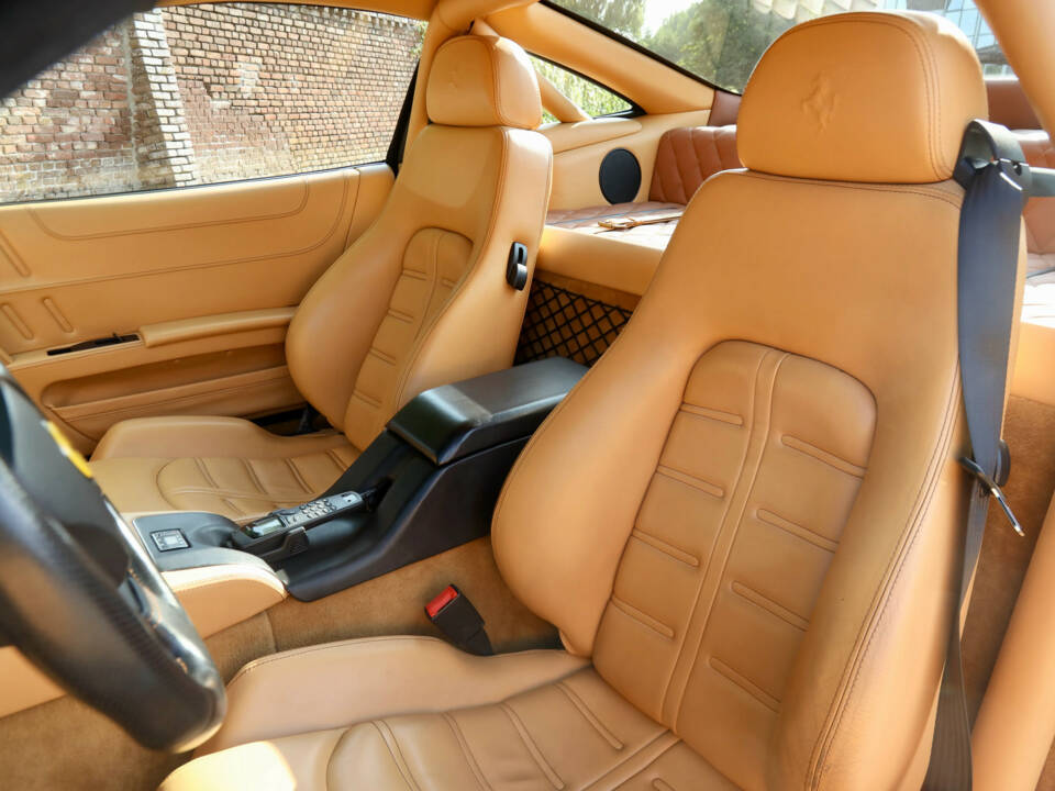 Image 17/50 of Ferrari 575M Maranello (2004)