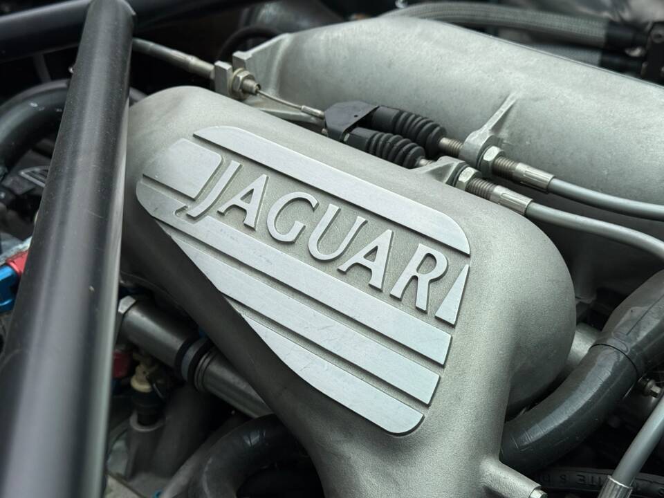 Bild 11/55 von Jaguar XJ 220 (1993)