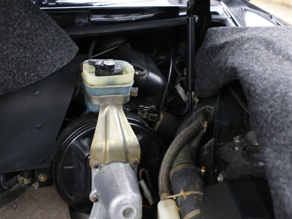 Image 19/43 of Porsche 911 Carrera 3.2 (1985)