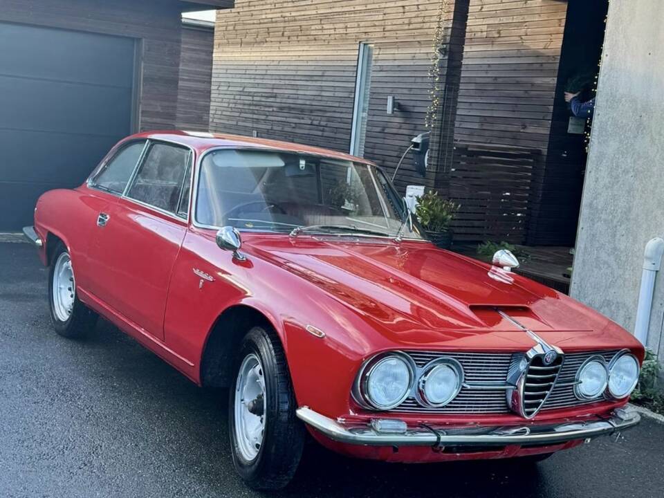 Imagen 1/8 de Alfa Romeo 2600 Sprint (1965)