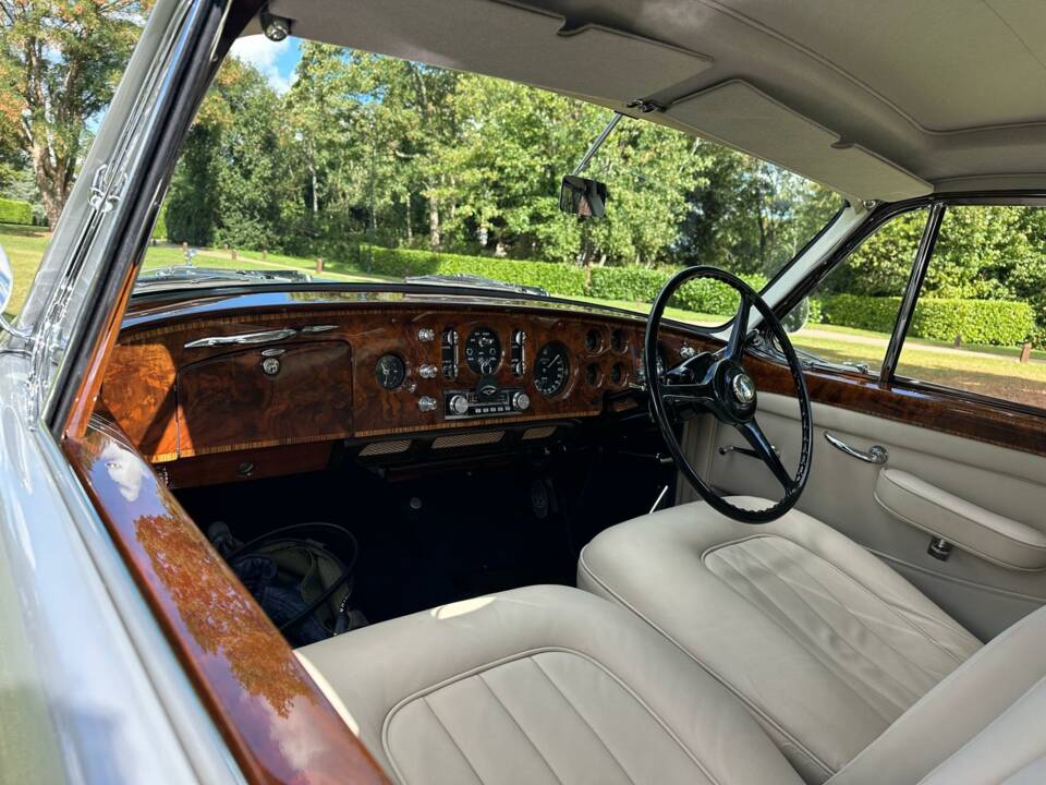 Bild 32/50 von Bentley S 1 Continental (1955)