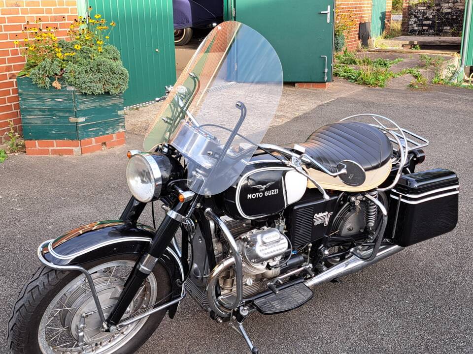 Bild 1/20 von Moto Guzzi DUMMY (1973)