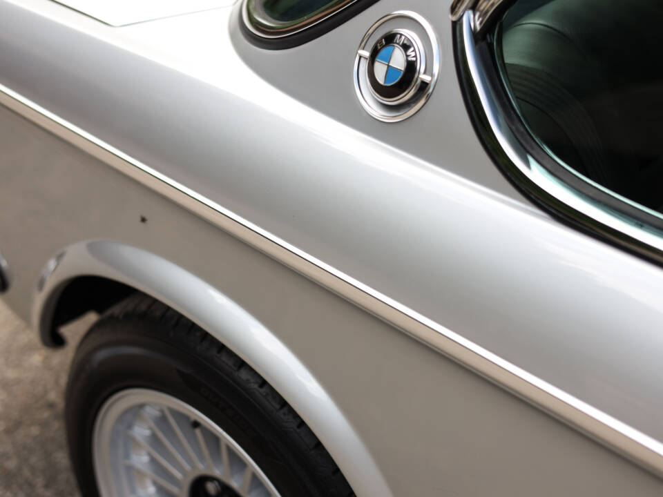 Image 86/95 of BMW 3.0 CSi (1975)