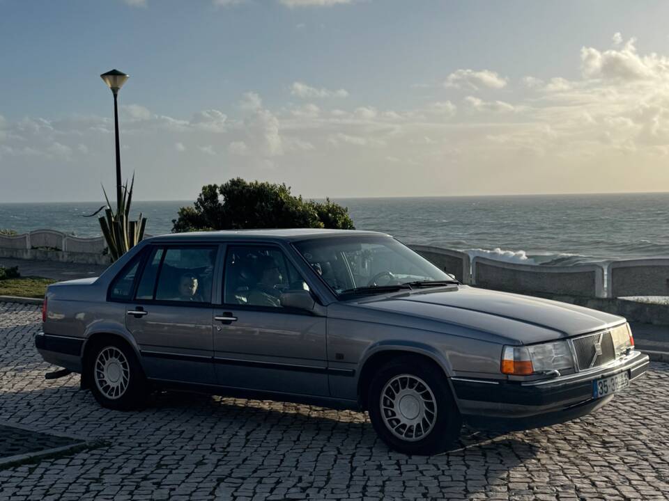 Image 17/22 de Volvo 960 2,0i Turbo 16v (1992)