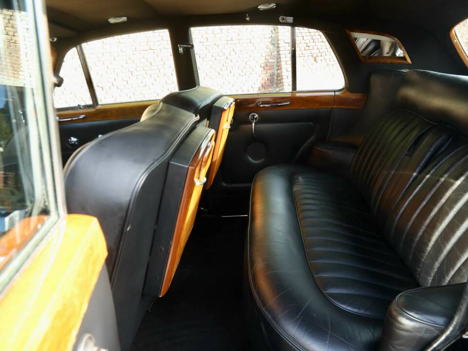 Immagine 48/50 di Rolls-Royce Silver Cloud III (1965)