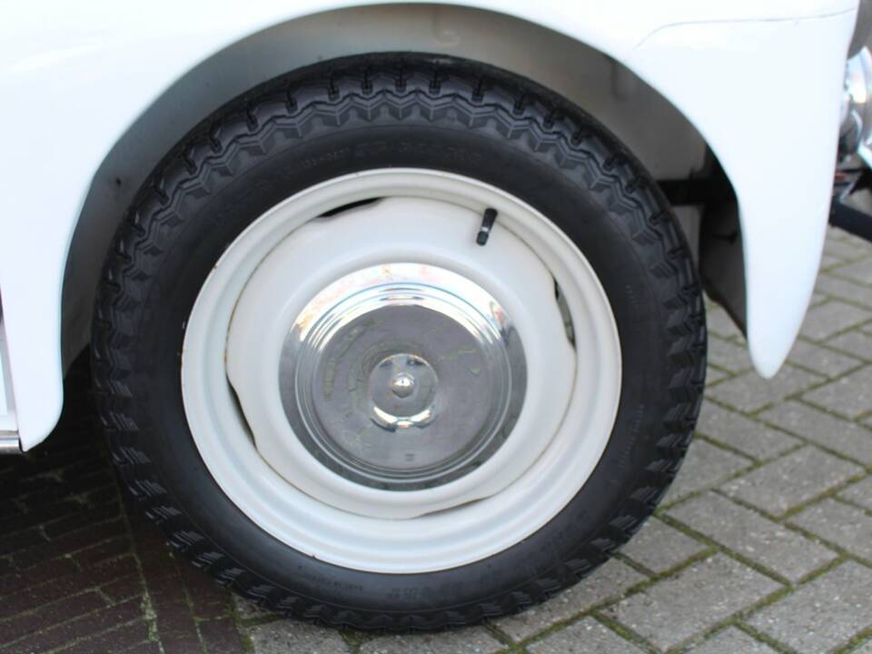Image 6/8 of Renault 4 CV (1960)