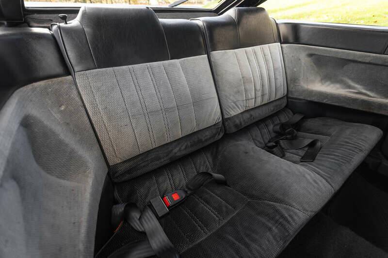 Immagine 35/50 di Toyota Corolla Liftback (1986)