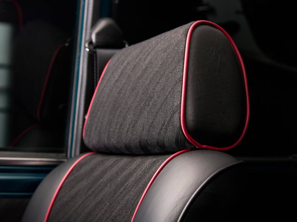 Image 30/48 de Rover Mini Cooper 1,3i (1993)