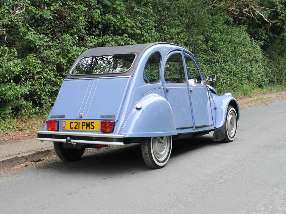 Immagine 6/18 di Citroën 2 CV 6 Charleston (1987)