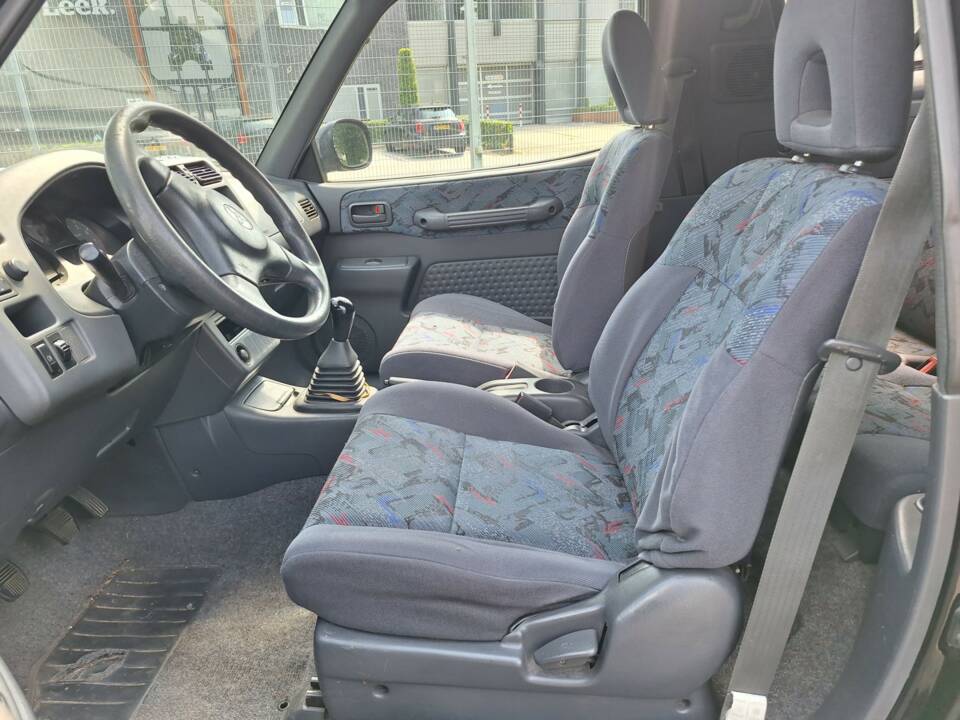 Image 7/13 of Toyota RAV4 (1999)