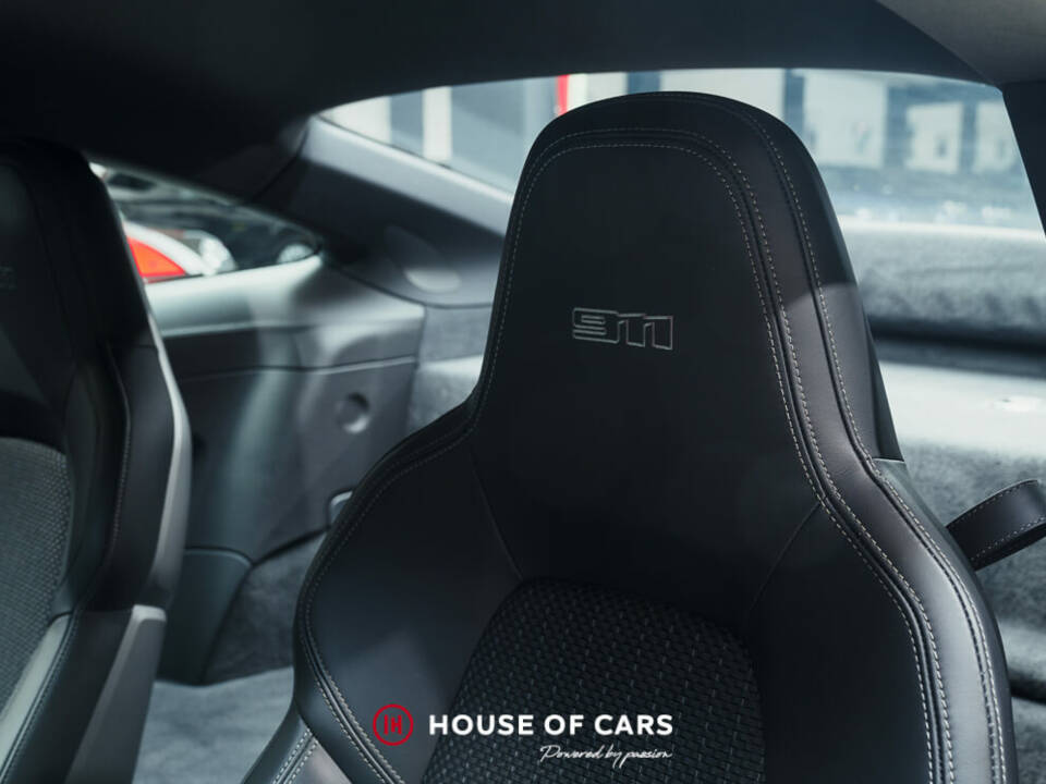 Image 18/25 of Porsche 911 Carrera T (2023)