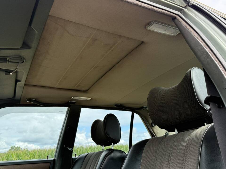 Image 15/19 of BMW 728i (1986)