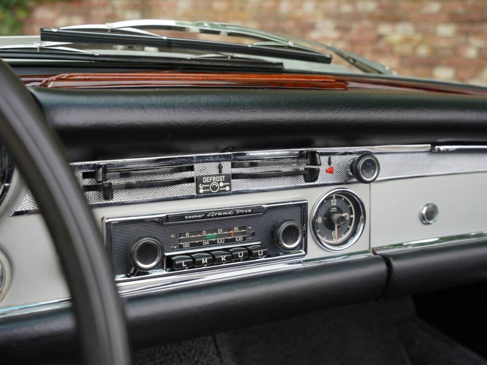 Imagen 24/50 de Mercedes-Benz 280 SL (1969)