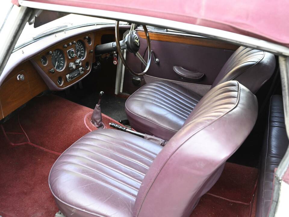 Image 19/38 of Alvis TD 21 (1962)