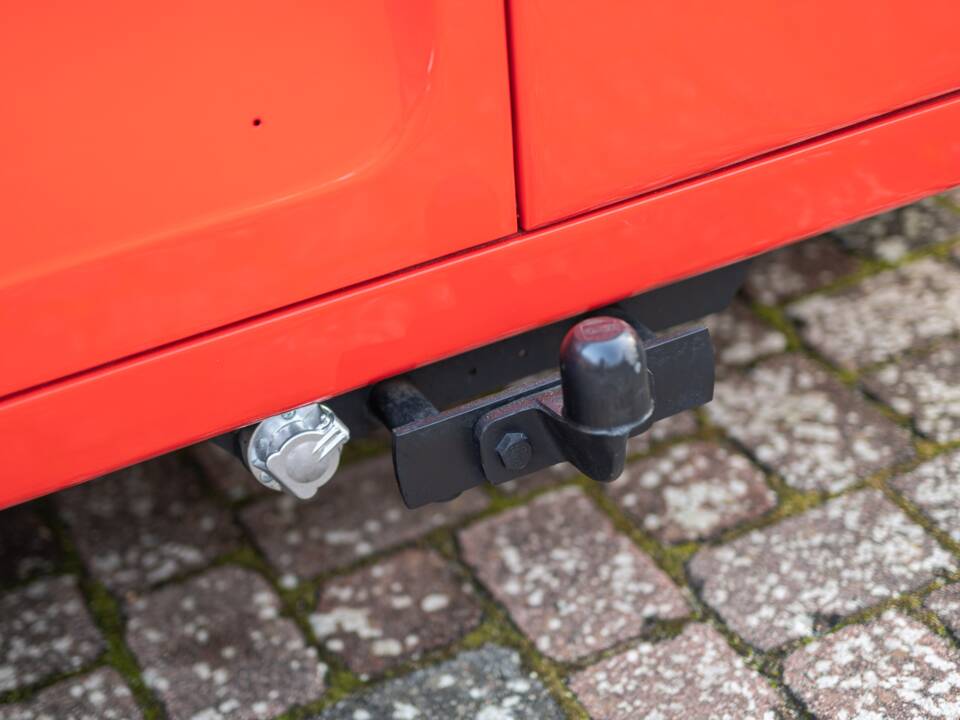 Image 13/52 of Renault Estafette (1977)