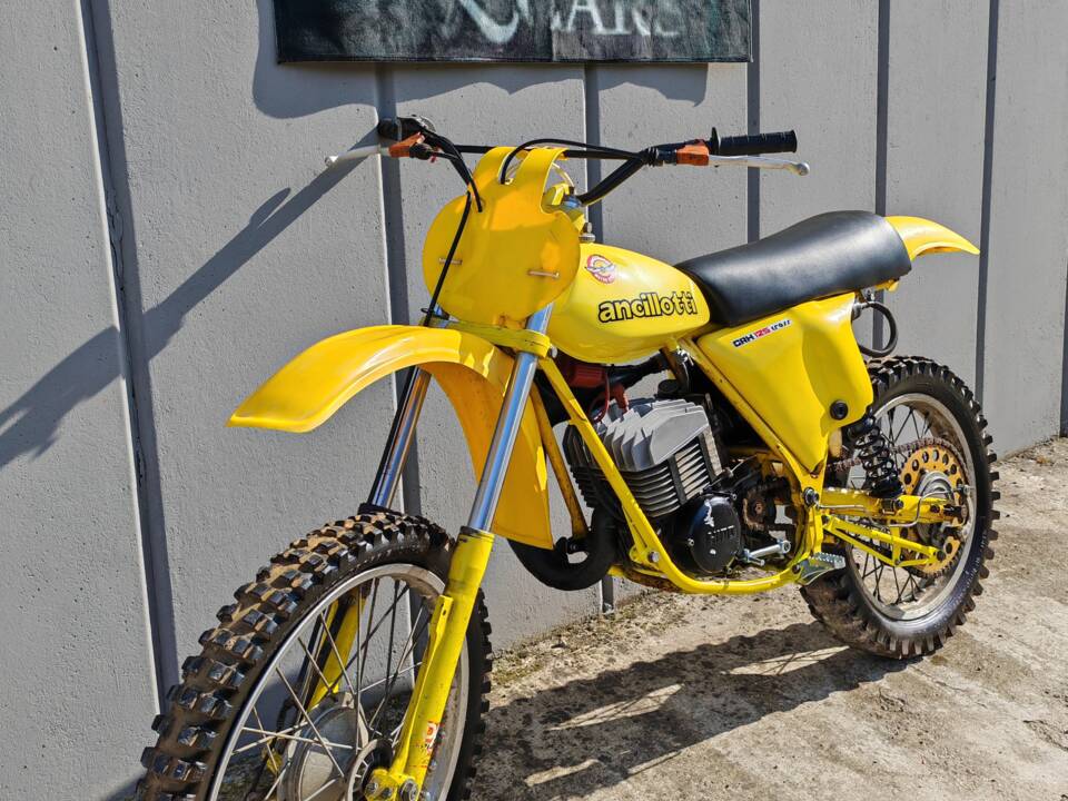 Image 6/6 of Ancillotti CRH Hiro 125 (1978)