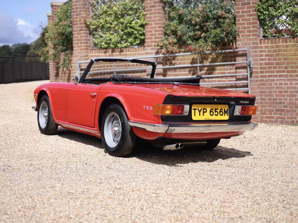 Image 9/50 de Triumph TR 6 (1973)