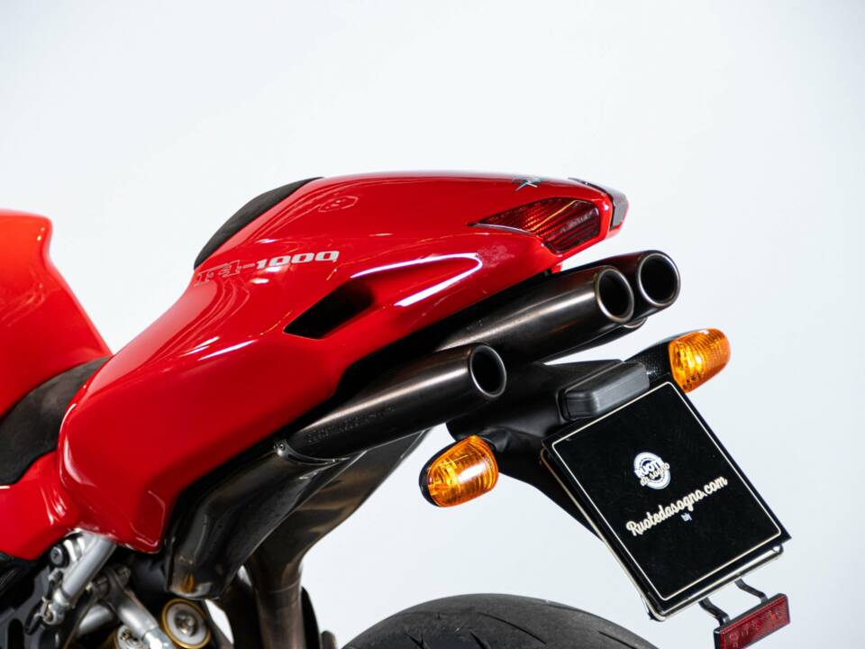 Image 14/50 de MV Agusta DUMMY (2004)
