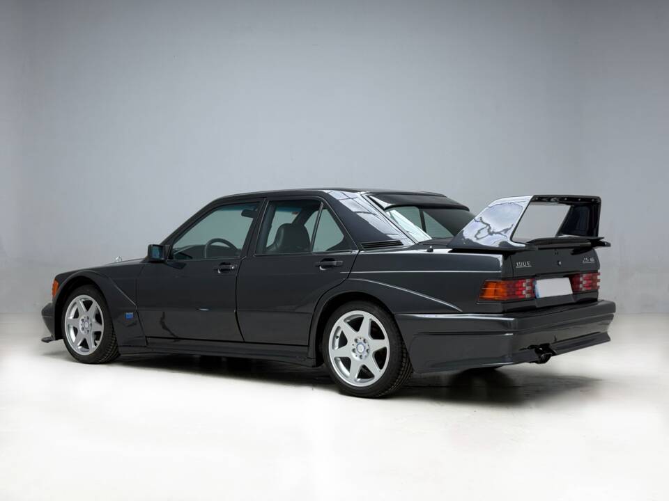 Image 6/21 of Mercedes-Benz 190 E 2.5-16 (1993)