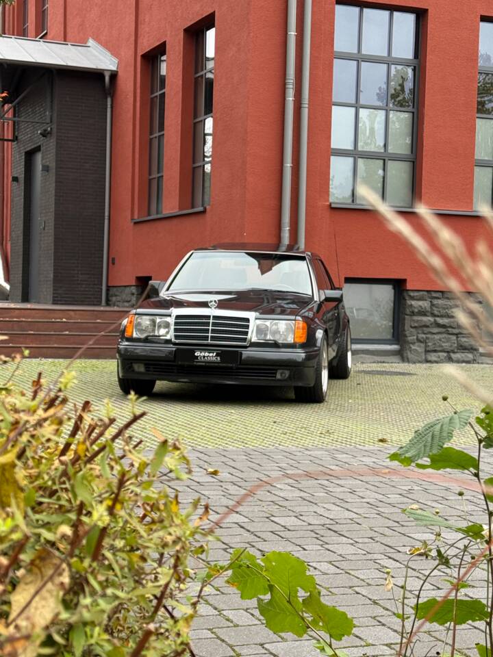 Bild 27/27 von Mercedes-Benz 500 E (1992)