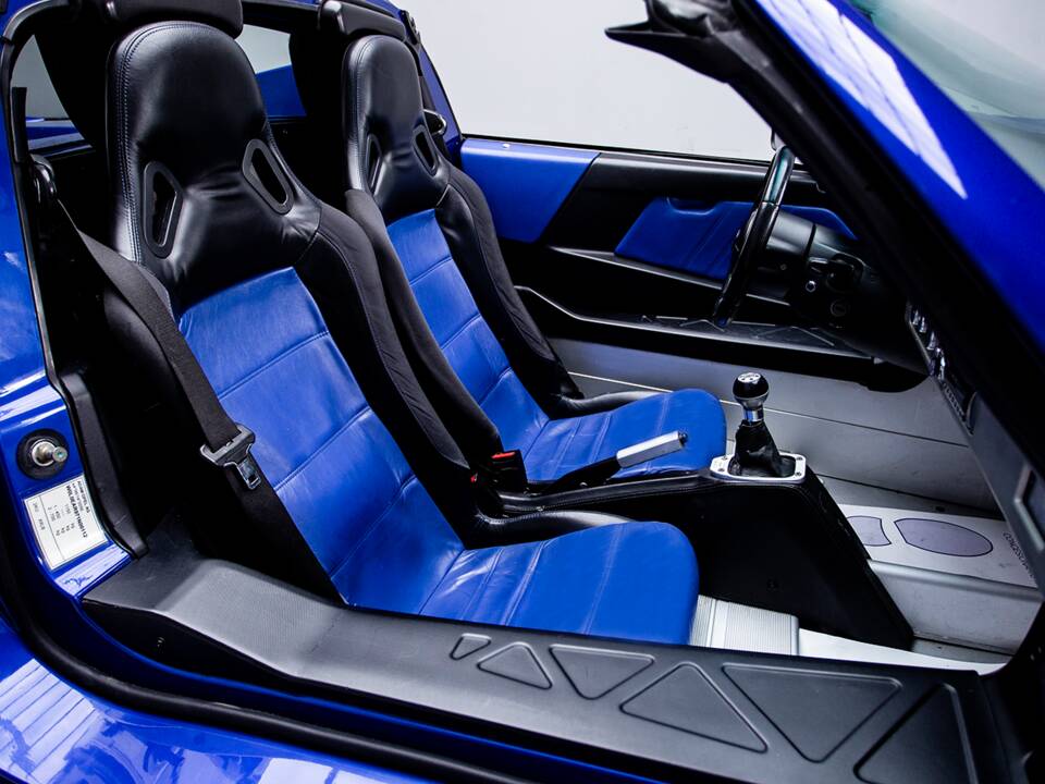 Bild 18/44 von Opel Speedster 2.2 (2001)