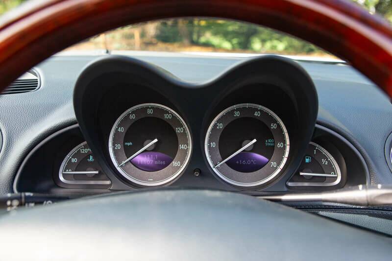 Image 36/50 of Mercedes-Benz SL 500 (2003)