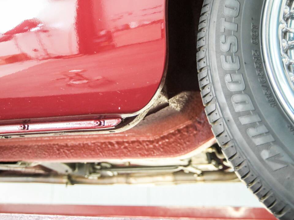 Image 50/50 de MG MGB (1979)