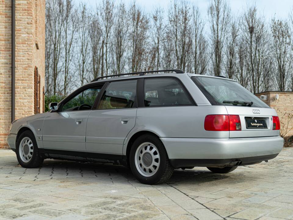 Bild 7/50 von Audi A6 Avant 2.0 quattro (1995)