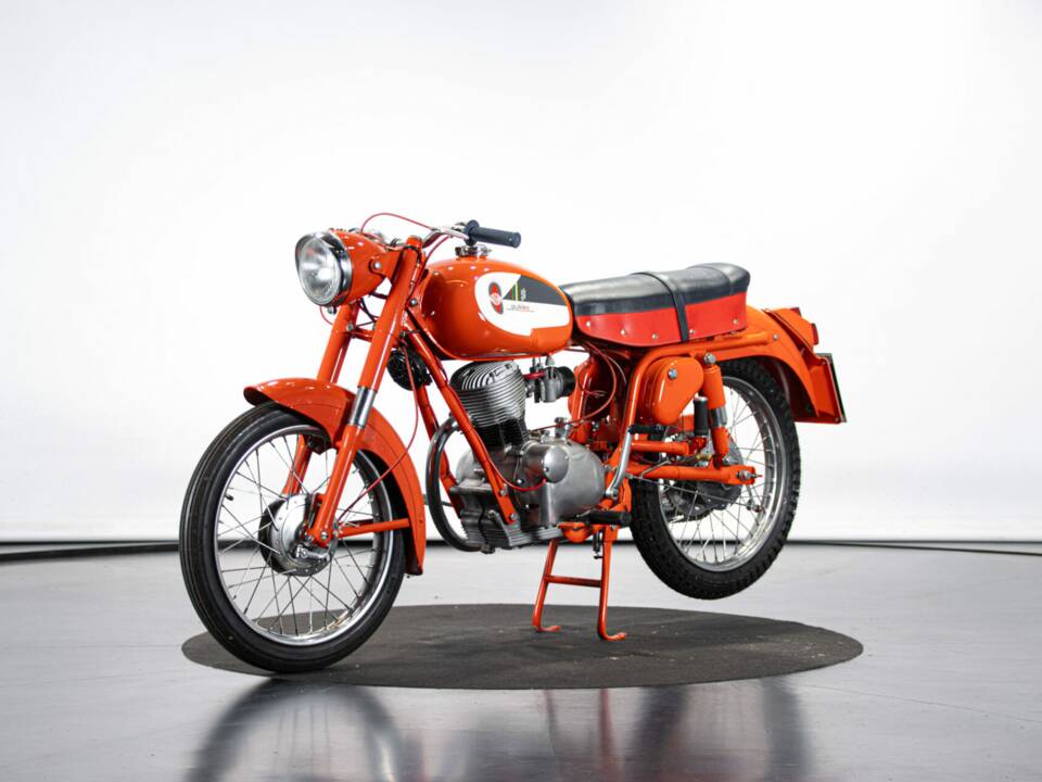 Image 8/50 de Gilera Giubileo 100 (1962)