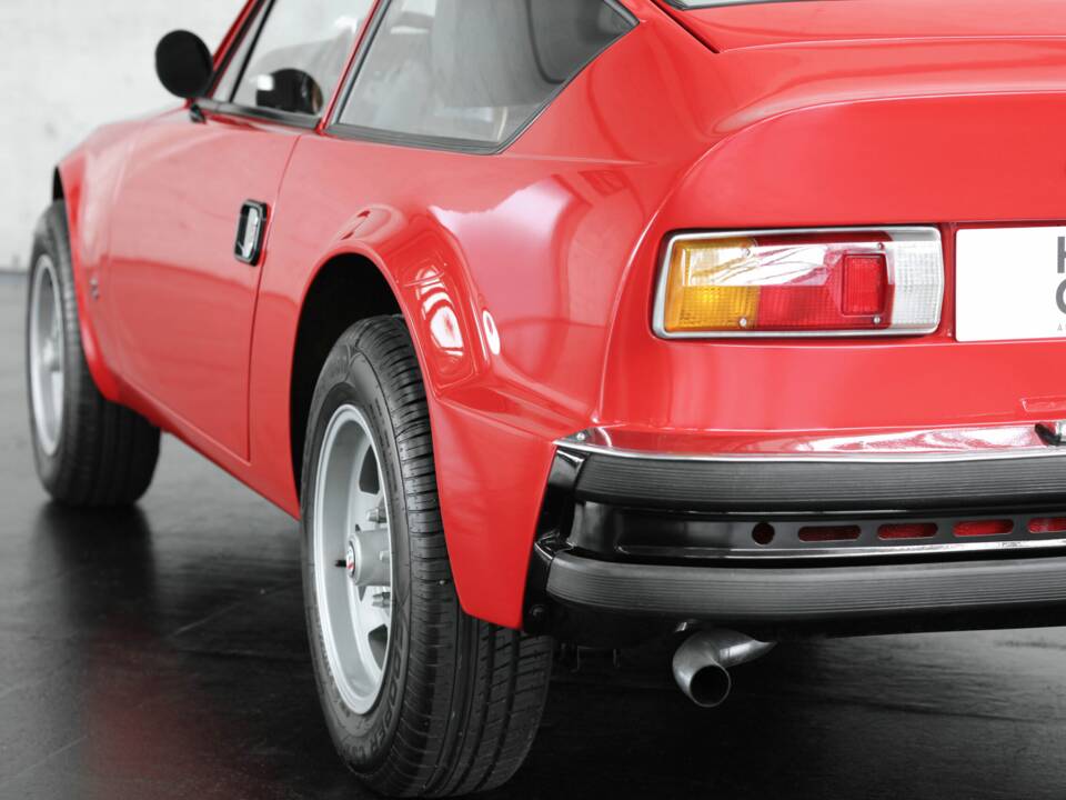 Image 18/50 of Alfa Romeo Junior Zagato GT 1300 (1972)