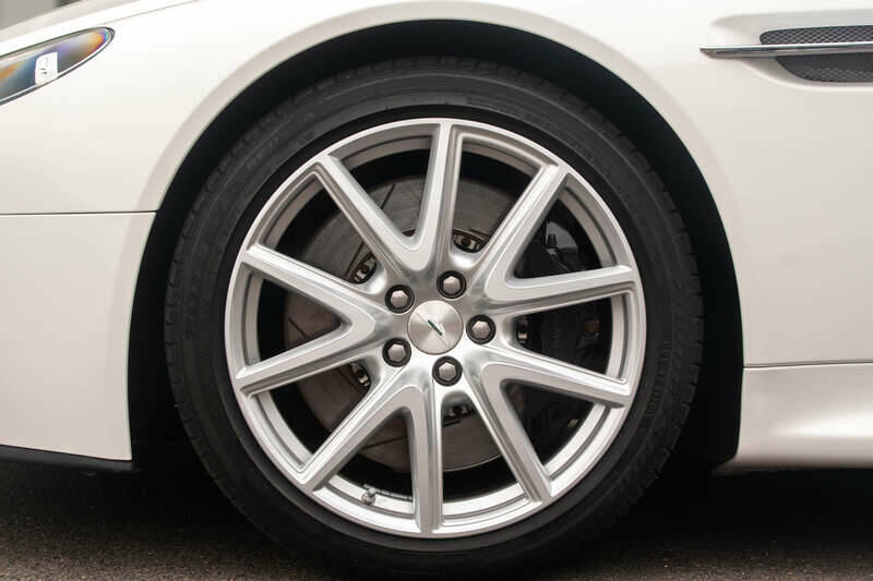 Bild 35/50 von Aston Martin V8 Vantage (2013)
