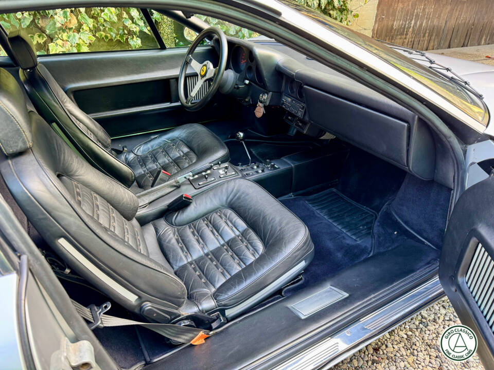 Image 33/43 of Ferrari 512 BB (1979)