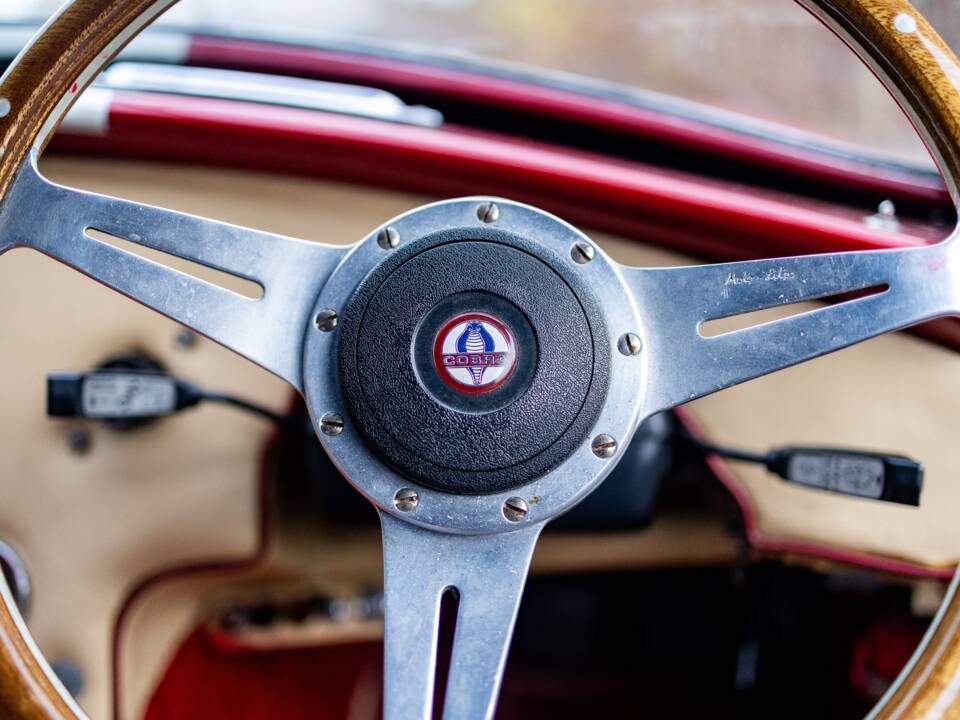 Afbeelding 50/50 van AC Cobra 289 (2000)