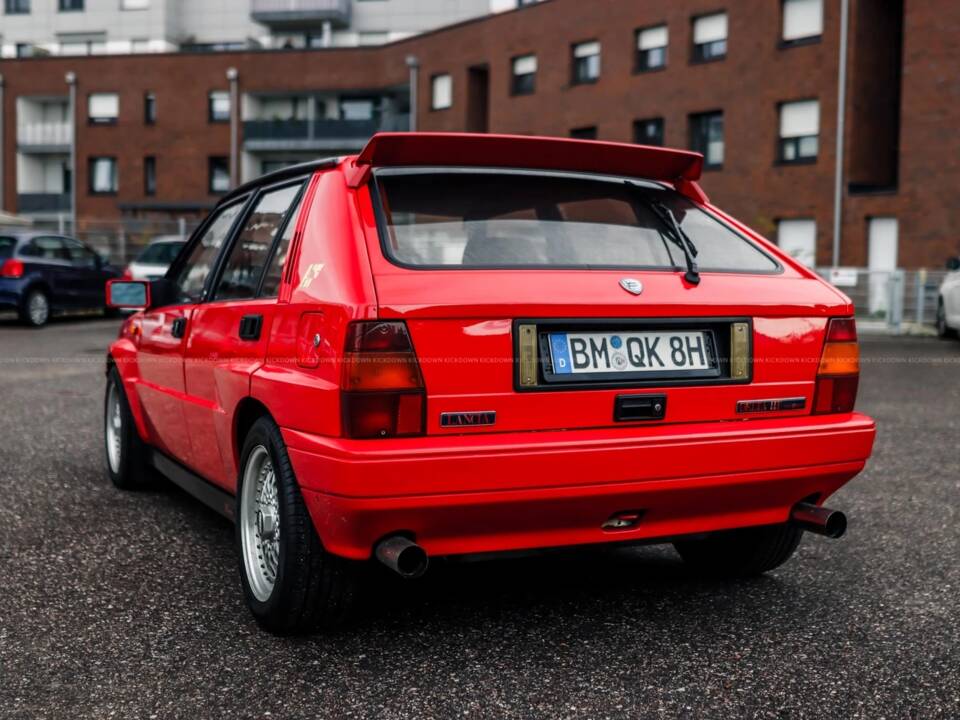 Image 3/10 of Lancia Delta HF Integrale (1988)