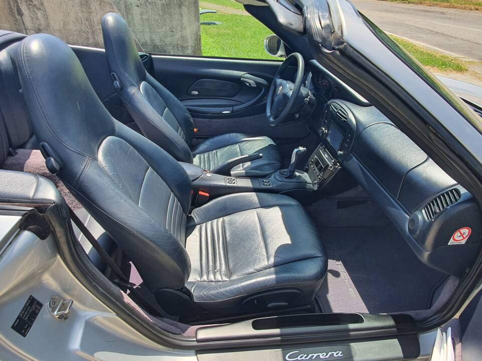Image 26/31 de Porsche 911 Carrera (2000)
