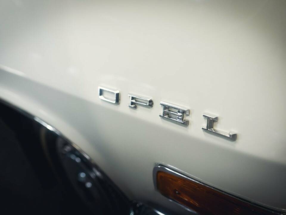 Image 2/15 of Opel Admiral  2,6 (1965)